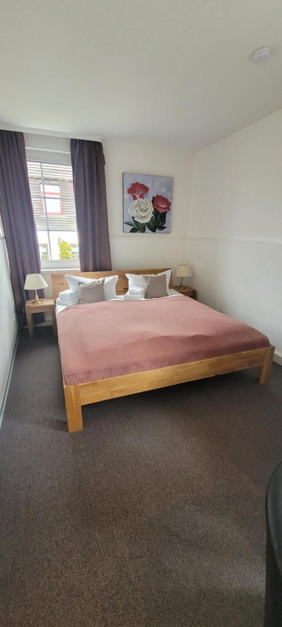 Rosenhof 3*