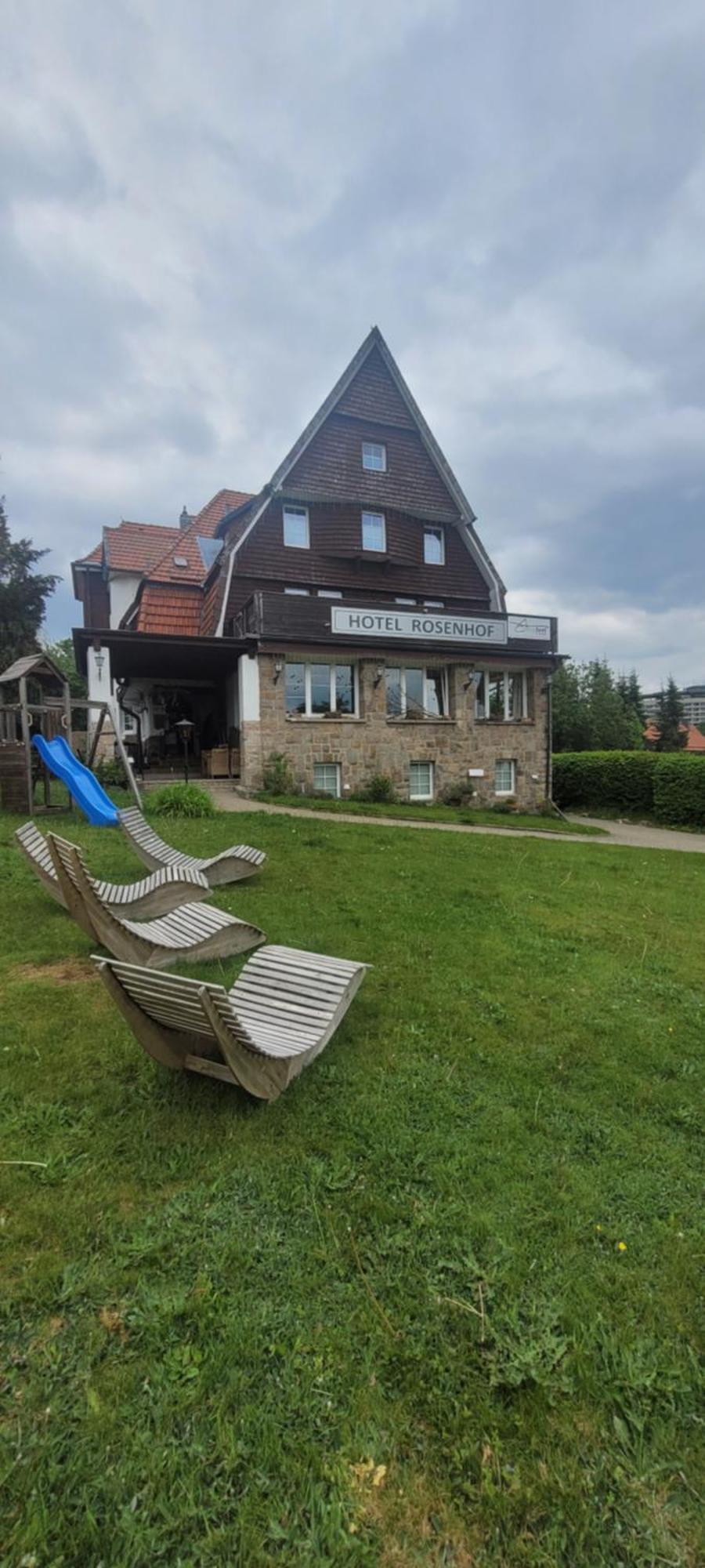 Rosenhof 3*